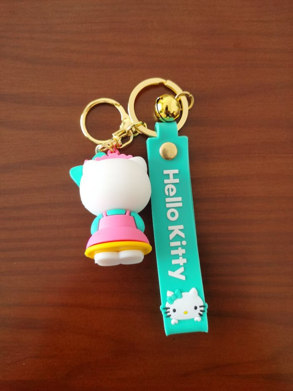 Hello Kitty Baker keychain - Picture 2 of 3